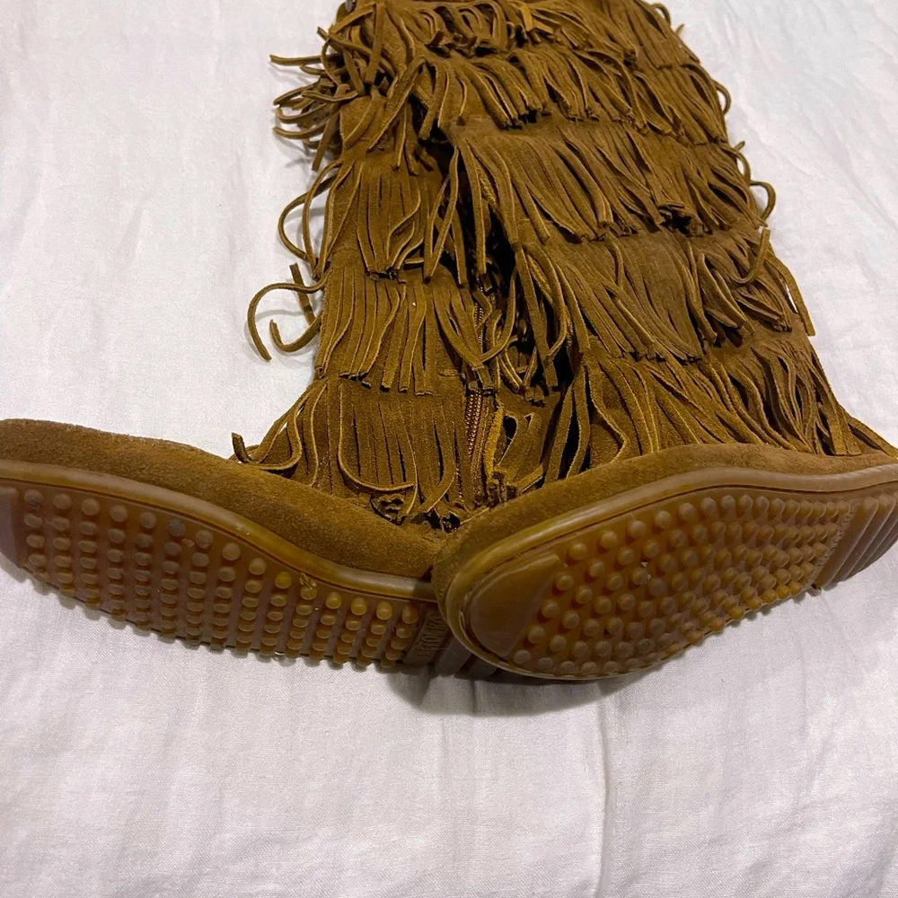 MINNETONKA MOCCASINS - Picture 2 of 4